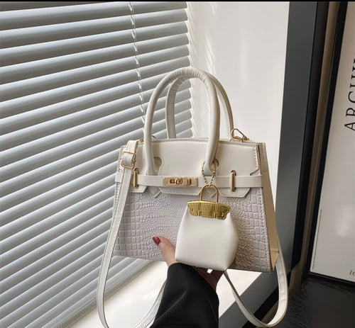 Crocodile-Patterned Color-Block Patchwork Bag